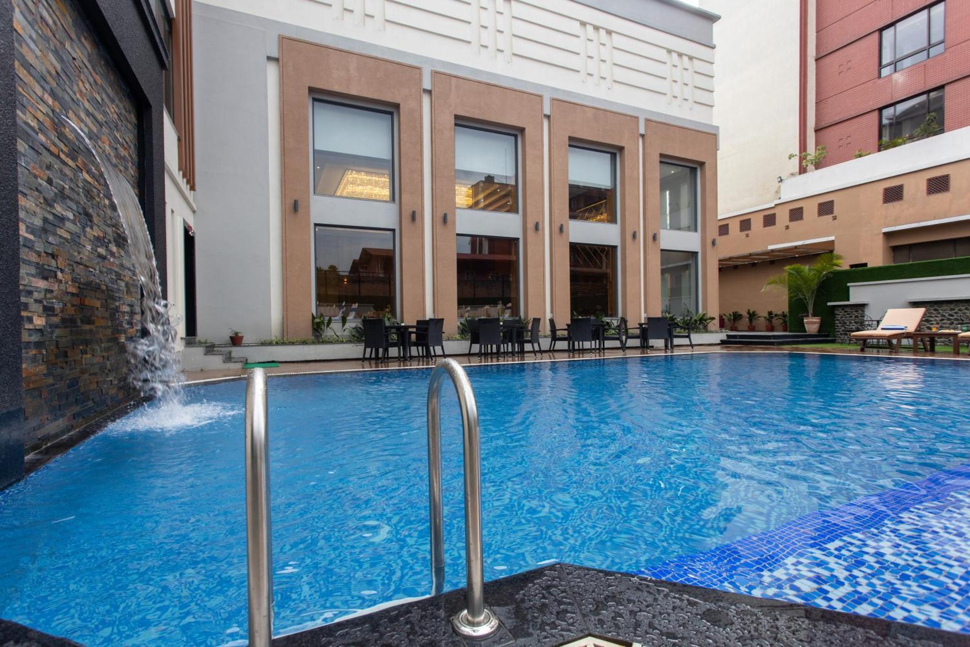 Grand Hotel Kathmandu Luaran gambar